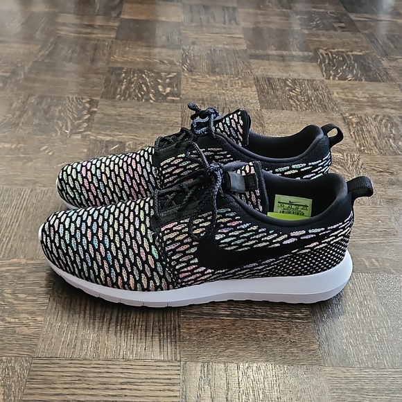 NIKE FLYKNIT MULTICOR ROSHE RUN - Picture 3 of 5